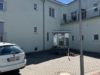 Hof mit praktischen Stellplätzen
